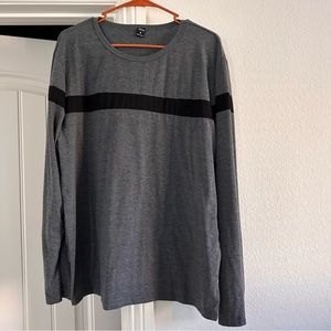 Men’s long sleeve shirt
